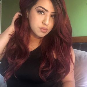 Meet your Posher, Stephanie